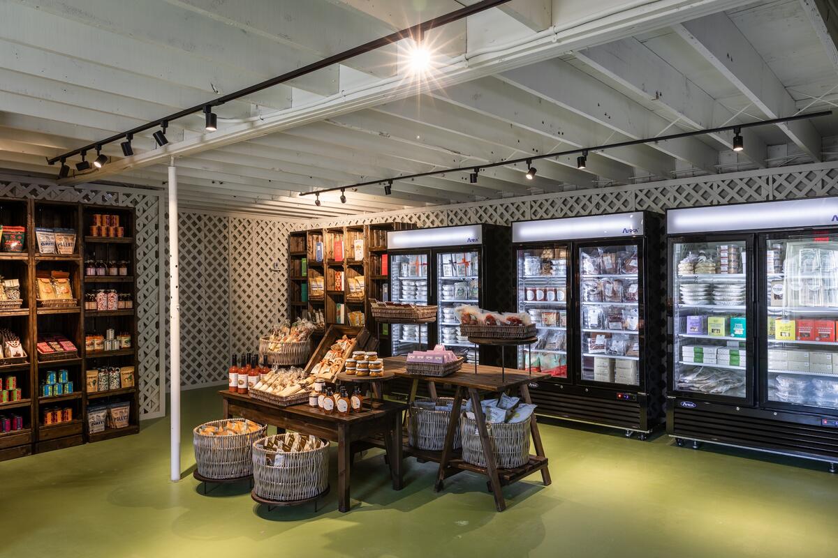 The market section of the shop features a mix of gourmet prepared foods The market section of the shop features a mix of gourmet prepared foods